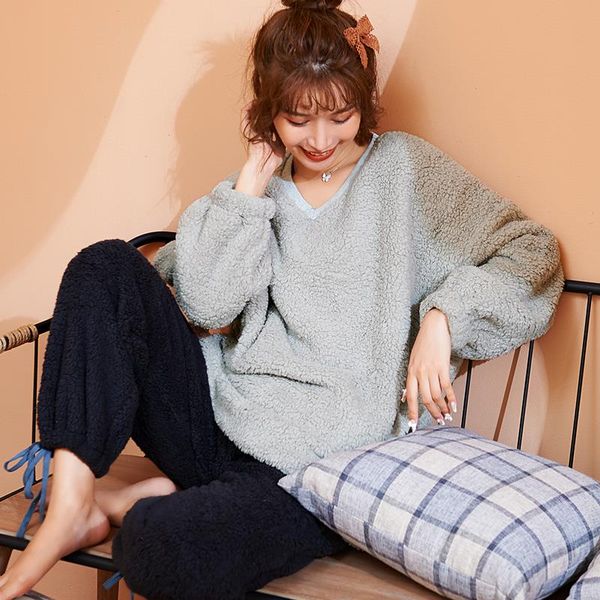 womens winter pajamas set solid sleepwear coral fleece homewear thick warm velvet female suit fall sweatshirt, Black;red
womens winter pajamas set solid sleepwear coral fleece homewear thick warm velvet female suit fall sweatshirt, Black;red