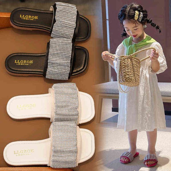 2021 summer new slippers girls rhinestone flip flops fashion solid color slippers children' slipper luxury casual kid beach shoe g22052, Black;red
2021 summer new slippers girls rhinestone flip flops fashion solid color slippers children' slipper luxury casual kid beach shoe g22052, Black;red