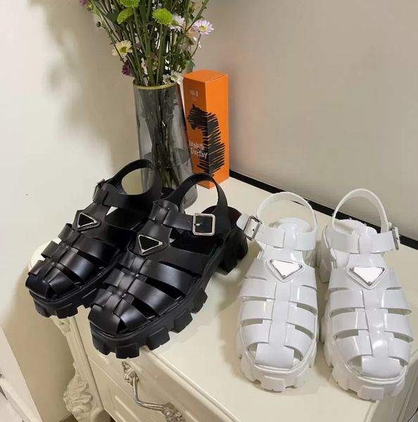 women designer sandals foam rubber sandal fashion platform slides triangle metal slippers retro beach loafers round toe sandal 35-40, Black
women designer sandals foam rubber sandal fashion platform slides triangle metal slippers retro beach loafers round toe sandal 35-40, Black