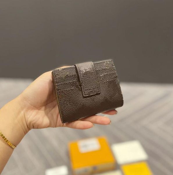 new fashion card holders men woman mini thin wallet designer leather ladies buckle latch coin purses casual portable luxury credit card bag, Brown;gray
new fashion card holders men woman mini thin wallet designer leather ladies buckle latch coin purses casual portable luxury credit card bag, Brown;gray