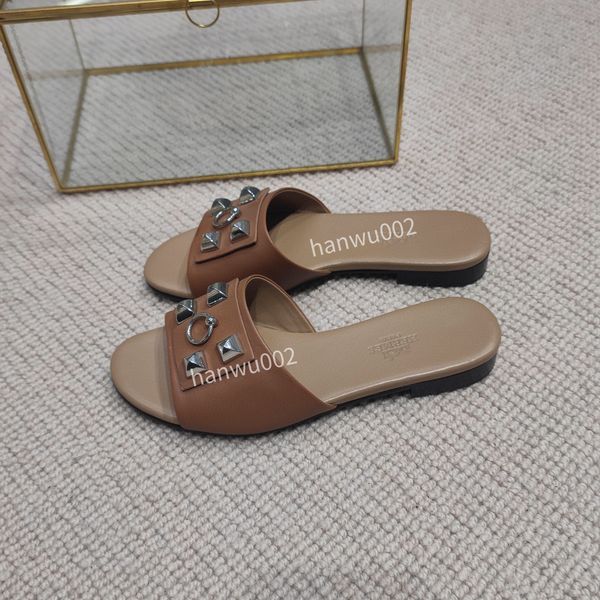 designer slipper luxury women sandals italy brand slides woman slides letter flip flop summer casual shoes size34-42, Black
designer slipper luxury women sandals italy brand slides woman slides letter flip flop summer casual shoes size34-42, Black