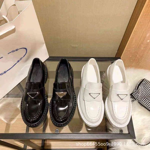 sandals p carrefour shoes triangle mark net red versatile thick bottom with one pedal jk small leather single shoe female, Black
sandals p carrefour shoes triangle mark net red versatile thick bottom with one pedal jk small leather single shoe female, Black