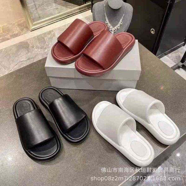 slippers early spring breeze upgraded double b letter slipper for men and women lovers beach casual flip flop, Black
slippers early spring breeze upgraded double b letter slipper for men and women lovers beach casual flip flop, Black