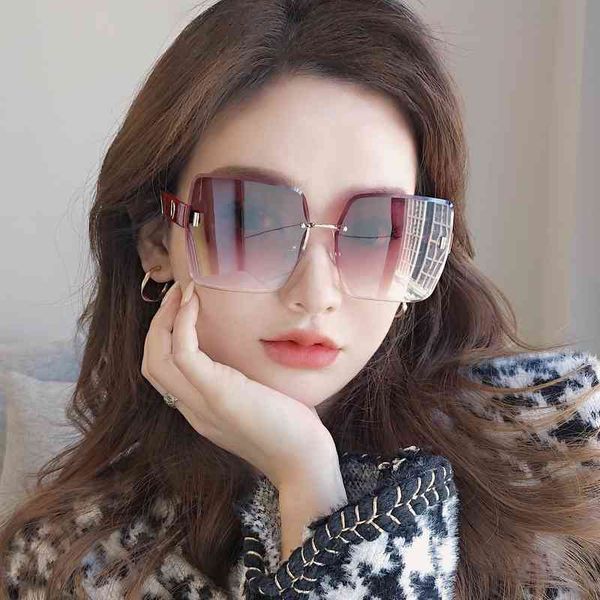 sunglasses tiktok: style sunglasses, female personality, frameless voice net, red live glasses, cut edge uv protection 6802, White;black
sunglasses tiktok: style sunglasses, female personality, frameless voice net, red live glasses, cut edge uv protection 6802, White;black