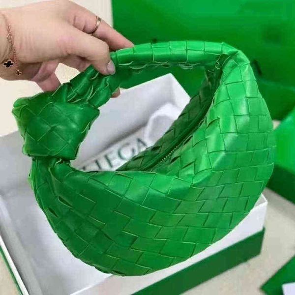 bag women 2022 fashion net red cloud woven ox horn bag knotted hand carrying women's simple and versatile hand
bag women 2022 fashion net red cloud woven ox horn bag knotted hand carrying women's simple and versatile hand