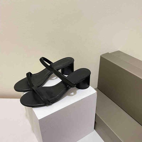 slipper designer men women sandals slippers verano flip flops mujeres beach sliders outdoor indoor casual shoes leather slippers-men 220609, Black
slipper designer men women sandals slippers verano flip flops mujeres beach sliders outdoor indoor casual shoes leather slippers-men 220609, Black