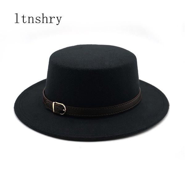 retro winter autumn women men hat imitation woolen felt fedora hats belt buckle decorated ladies boater hat flat brim 220816, Blue;gray
retro winter autumn women men hat imitation woolen felt fedora hats belt buckle decorated ladies boater hat flat brim 220816, Blue;gray
