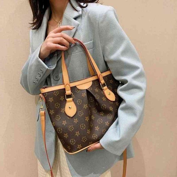 50% discount bags bag women's 2022 new large capacity handbag single shoulder messenger old flower versatile tote bag luxury designer
50% discount bags bag women's 2022 new large capacity handbag single shoulder messenger old flower versatile tote bag luxury designer