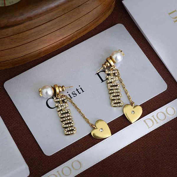 2022 factory wholesale new tassel pearl female dijia net red diamond earrings, Golden
2022 factory wholesale new tassel pearl female dijia net red diamond earrings, Golden