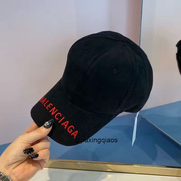 ball caps paris b balencaigass letter printed 2022 paris home embroidered baseball cap classic versatile star men's and women's sa, Blue;gray
ball caps paris b balencaigass letter printed 2022 paris home embroidered baseball cap classic versatile star men's and women's sa, Blue;gray