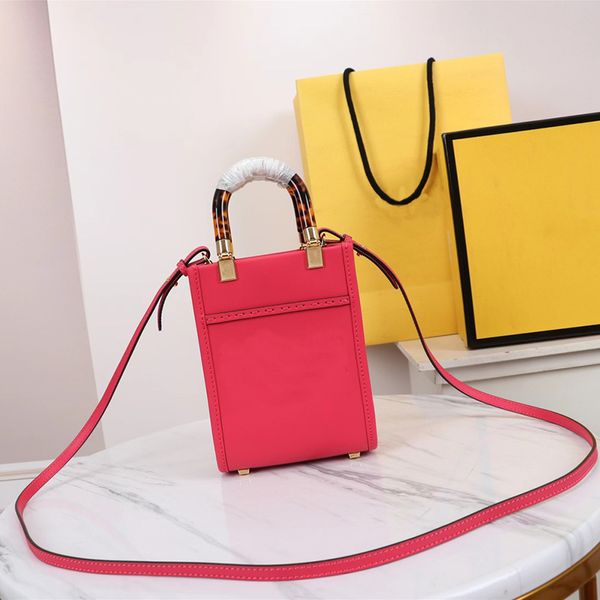 2022 fashion purse designer bag women totes shoulder bags cowskin genuine leather handbag scarf charm with shoulders handbags straps and pac, Black;red
2022 fashion purse designer bag women totes shoulder bags cowskin genuine leather handbag scarf charm with shoulders handbags straps and pac, Black;red