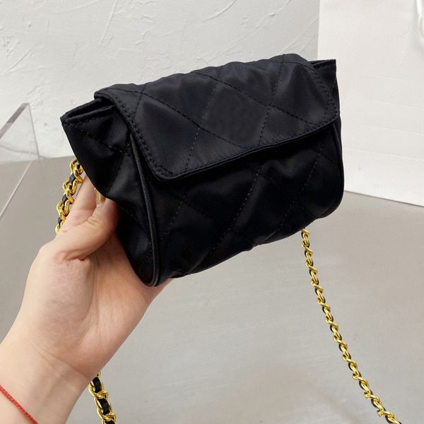 chain canvas nylon bag totes bags lady luxury designer brand fashion shoulder handbags quality women phone bag wallet cross body love metall
chain canvas nylon bag totes bags lady luxury designer brand fashion shoulder handbags quality women phone bag wallet cross body love metall