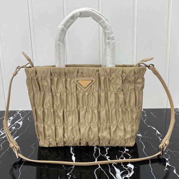 fashion nylon wrinkled shopping bag women handbag ladies tote bag wallet p home pleated shoulder bag cross body bags ship
fashion nylon wrinkled shopping bag women handbag ladies tote bag wallet p home pleated shoulder bag cross body bags ship
