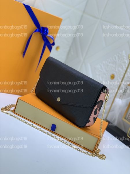 luxurys pochette mm cross body bag wild at heart leopard print bags monograms empreinte leather purses womens bags designers handbags
luxurys pochette mm cross body bag wild at heart leopard print bags monograms empreinte leather purses womens bags designers handbags