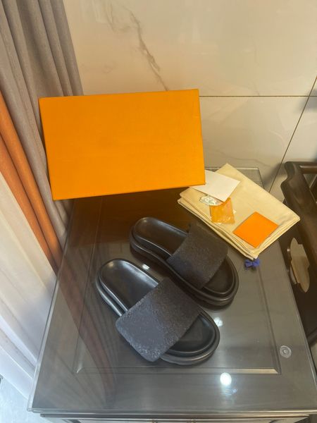 slides luxury designer slides slides platform slippers women's mules slides h letter sandals classic fashion outdoor flat leather 0825, Black 
slides luxury designer slides slides platform slippers women's mules slides h letter sandals classic fashion outdoor flat leather 0825, Black