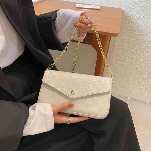 this year's women's fashion woven one small square red chain messenger design purses online
this year's women's fashion woven one small square red chain messenger design purses online