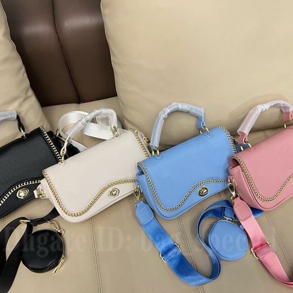 designer new messenger bag fashion trend handbag womens shoulder bag print retro large capacity versatile
designer new messenger bag fashion trend handbag womens shoulder bag print retro large capacity versatile