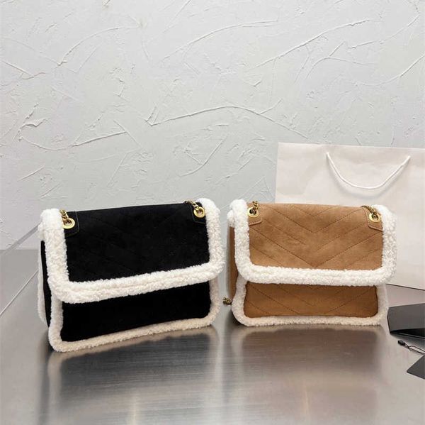 evening bags luxurys designers bags leather shoulder chain bag large environmental protection handbags fashion 2-color size 28 * 20cm
evening bags luxurys designers bags leather shoulder chain bag large environmental protection handbags fashion 2-color size 28 * 20cm