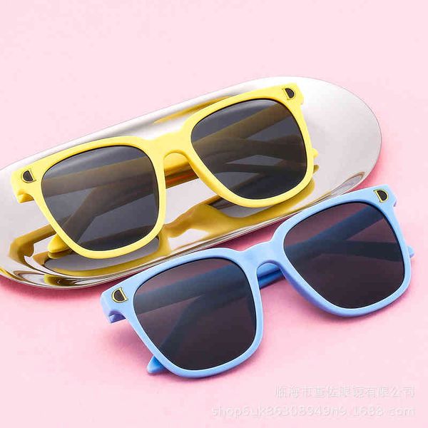 new d cool boys girls show cute factory outlet fashion men's women's sunglasses2022 trendy latest sunglasses, White;black
new d cool boys girls show cute factory outlet fashion men's women's sunglasses2022 trendy latest sunglasses, White;black
