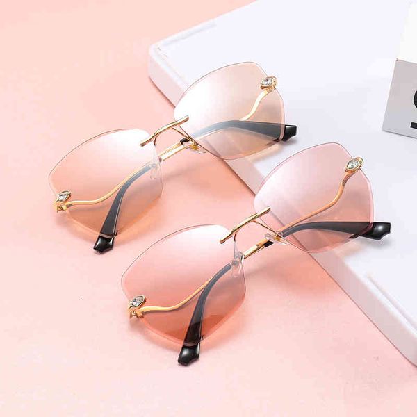 sunglasses 25059 cut ee women's fashion real film color street fashion 9z3q, White;black
sunglasses 25059 cut ee women's fashion real film color street fashion 9z3q, White;black