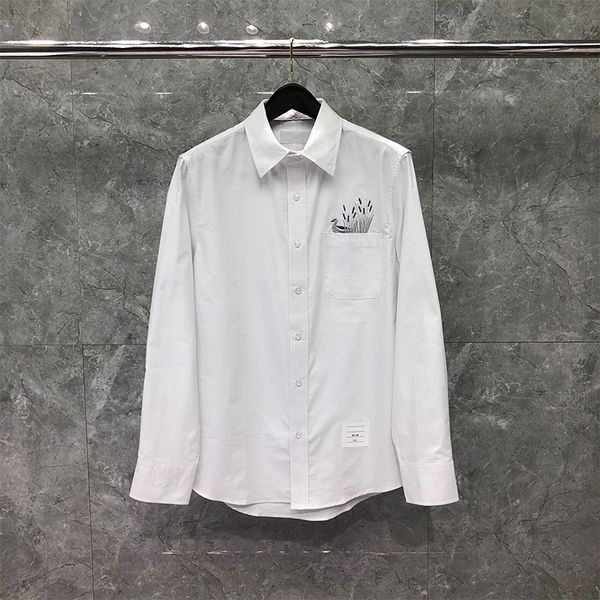 the duck embroidery men's shirt solid business casual fine cotton long sleeve women's shirts luxury brand designer korean white bl, White;black
the duck embroidery men's shirt solid business casual fine cotton long sleeve women's shirts luxury brand designer korean white bl, White;black