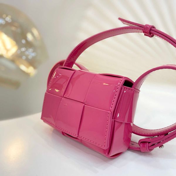 evening bags fashion patent leather woven crossbody bag for women designer shoulder luxury mini lady purse pink red blue small sac 2022 y050
evening bags fashion patent leather woven crossbody bag for women designer shoulder luxury mini lady purse pink red blue small sac 2022 y050