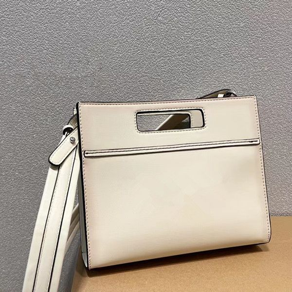 tote bag women's designer handbag fashion shoulder bag leather messenger bag medium 24cm*20cm 
tote bag women's designer handbag fashion shoulder bag leather messenger bag medium 24cm*20cm