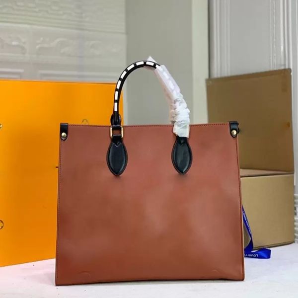 r bag women's tote bag grained leather large capacity shopping bags printed letter logo handbag fashion wallets wholesale available 35x, Black;red
r bag women's tote bag grained leather large capacity shopping bags printed letter logo handbag fashion wallets wholesale available 35x, Black;red