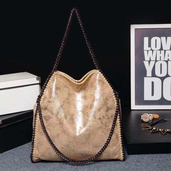 wholesale factory womens leathers shoulder bag elegant retro washed leather fashion handbag soft folding leopard-print lined women handbags
wholesale factory womens leathers shoulder bag elegant retro washed leather fashion handbag soft folding leopard-print lined women handbags