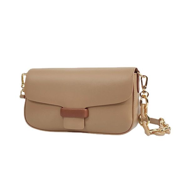 contrast underarm bag texture new arrival one-shoulder bag in real leather with vintage and simple style
contrast underarm bag texture new arrival one-shoulder bag in real leather with vintage and simple style