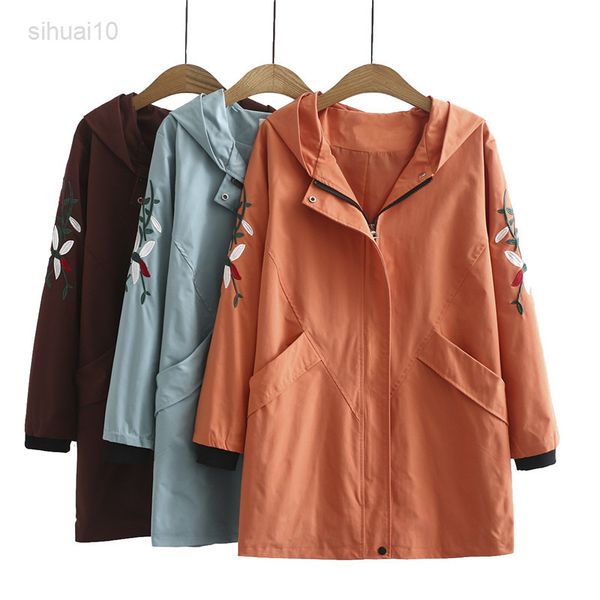 women hooded trenchcoat new korean spring autumn clothes loose embroidery mid long jacket female windbreaker outerwear 4xl l220725, Tan;black
women hooded trenchcoat new korean spring autumn clothes loose embroidery mid long jacket female windbreaker outerwear 4xl l220725, Tan;black