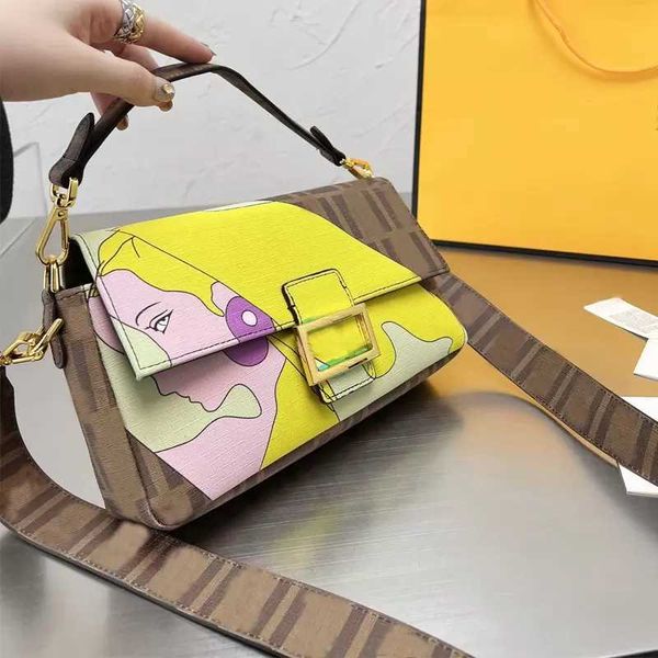 baguette bag crossbody bags women handbag flap purse glazed fabric fashion letter printed golden hasp lady canvas hand totes detchable, Black;red
baguette bag crossbody bags women handbag flap purse glazed fabric fashion letter printed golden hasp lady canvas hand totes detchable, Black;red