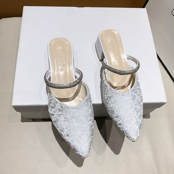 2022 summer solid color three-dimensional concave convex carved pattern with sequin buckle low pointed end daily fashion women's, Black
2022 summer solid color three-dimensional concave convex carved pattern with sequin buckle low pointed end daily fashion women's, Black