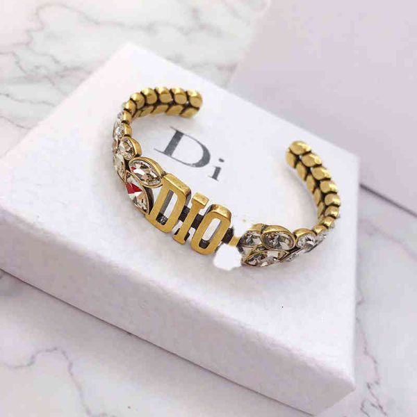design new horse eye wheat ear bracelet women's popular seiko letter bracelet, Black
design new horse eye wheat ear bracelet women's popular seiko letter bracelet, Black