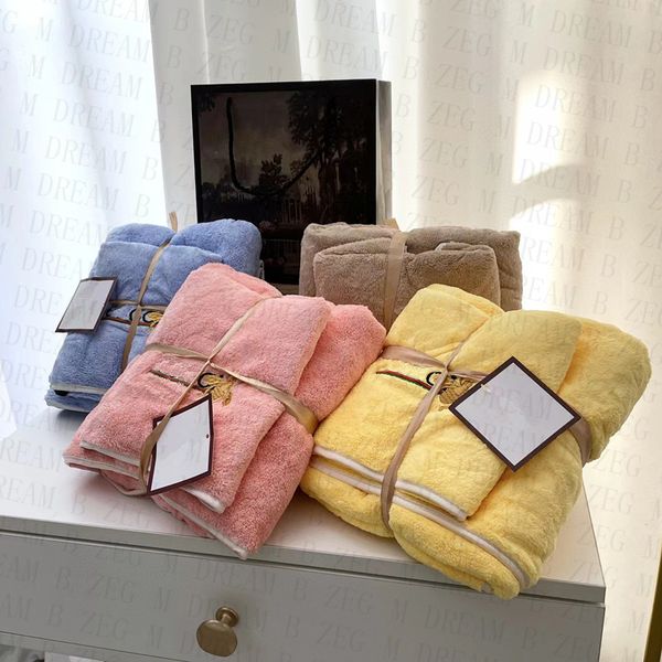 luxury letter designer towel set face bath towels beach shower towel embroidery bee logo body wrap for men women child nice gift
luxury letter designer towel set face bath towels beach shower towel embroidery bee logo body wrap for men women child nice gift