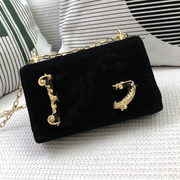 women crossbody bag handbags purse shoulder messenger bags golden chain cowhide leather magnetic buckle fashion letters plain wallets
women crossbody bag handbags purse shoulder messenger bags golden chain cowhide leather magnetic buckle fashion letters plain wallets