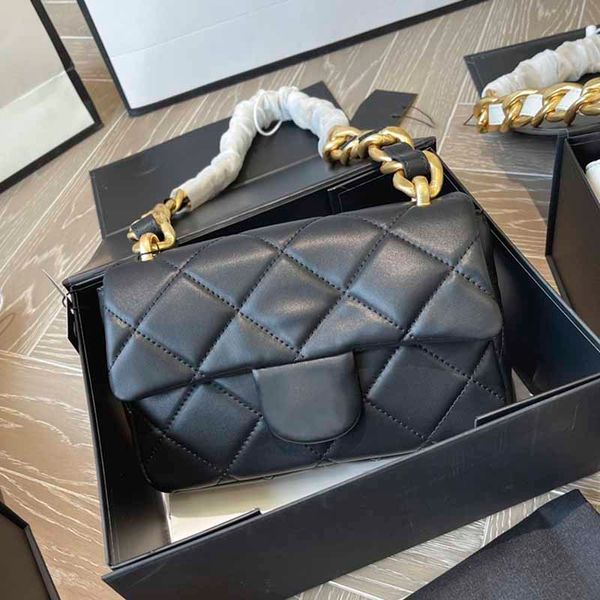 22 wholesale ladies mini cover french designer bags lambskin pink black white handbags designers oversized gold-tone metal chains aged hardw
22 wholesale ladies mini cover french designer bags lambskin pink black white handbags designers oversized gold-tone metal chains aged hardw