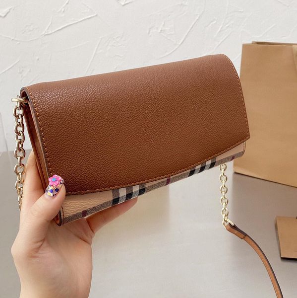 new classic chain portable bag practical durable high-end atmosphere simple style compact portable four seasons essential matching gift box
new classic chain portable bag practical durable high-end atmosphere simple style compact portable four seasons essential matching gift box