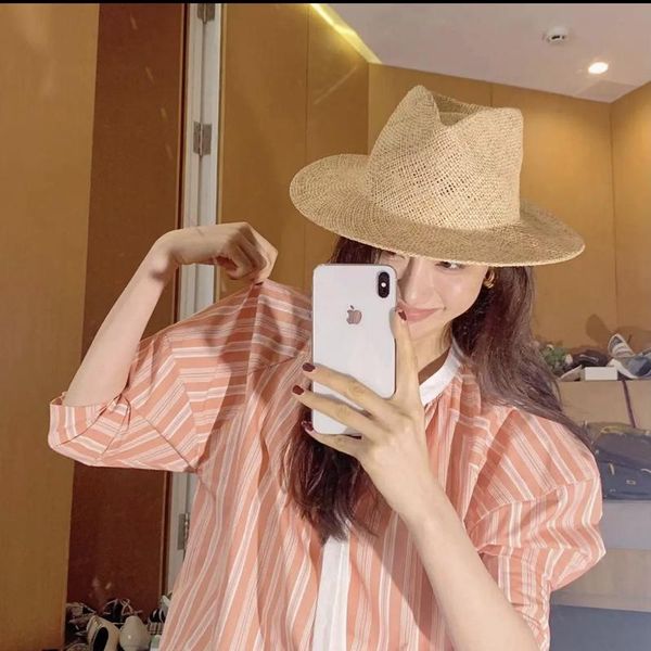 wide brim hats spring/summer 2022 women's straw fedora hat type treasure grass travel to finalize the design wide-brim, Blue;gray
wide brim hats spring/summer 2022 women's straw fedora hat type treasure grass travel to finalize the design wide-brim, Blue;gray