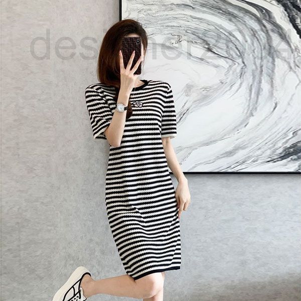 casual dresses designer 2022 summer new camellia stripe straight tube dress loose and thin round neck high elastic short sleeve skirt 14ae, Black;gray
casual dresses designer 2022 summer new camellia stripe straight tube dress loose and thin round neck high elastic short sleeve skirt 14ae, Black;gray