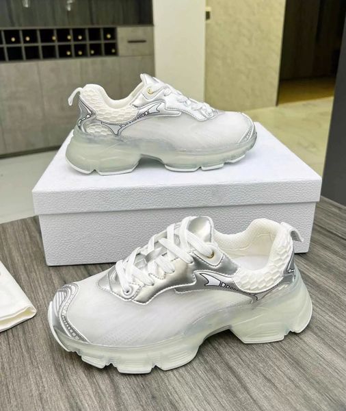 2022s/s luxury brands vibe sneakers shoes women men mesh leather silver gold-tone outdoor trainers chunky sole sports comfort couple footwe, Black 
2022s/s luxury brands vibe sneakers shoes women men mesh leather silver gold-tone outdoor trainers chunky sole sports comfort couple footwe, Black