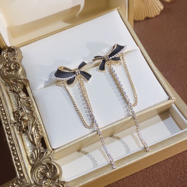 real gold electroplated silver stud rhinestone-encrusted pearl bow earrings long tassel earrings female online influencer elegant high-end e, Golden
real gold electroplated silver stud rhinestone-encrusted pearl bow earrings long tassel earrings female online influencer elegant high-end e, Golden