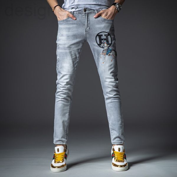 men's jeans designer european men's jeans slim fit light stone wash youth handsome printed war horse drill casual leggings fkdx, Blue
men's jeans designer european men's jeans slim fit light stone wash youth handsome printed war horse drill casual leggings fkdx, Blue