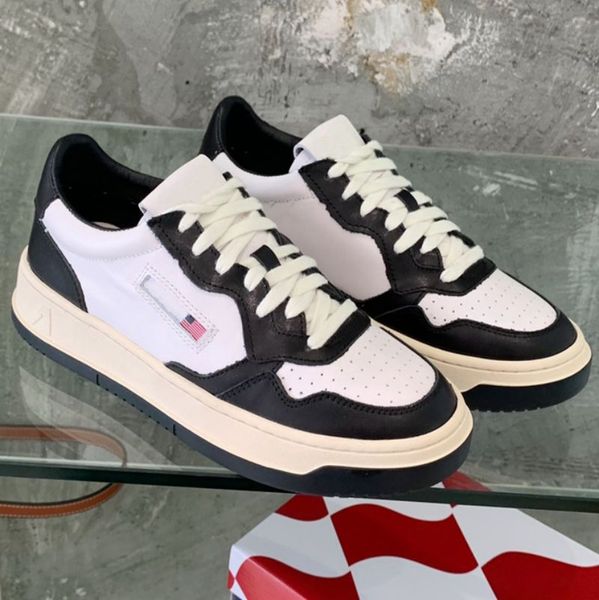 2022 designer women shoes medalist low sneakers new color luxury outdoor low help casual skate shoe size: 35-40, Black
2022 designer women shoes medalist low sneakers new color luxury outdoor low help casual skate shoe size: 35-40, Black