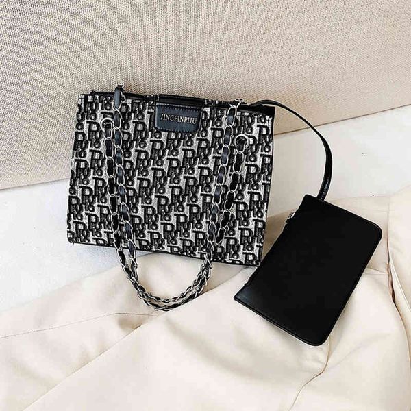 red chain small 2022 new shoulderleather shoulder s for women summer lady clutch crossbody bag
red chain small 2022 new shoulderleather shoulder s for women summer lady clutch crossbody bag