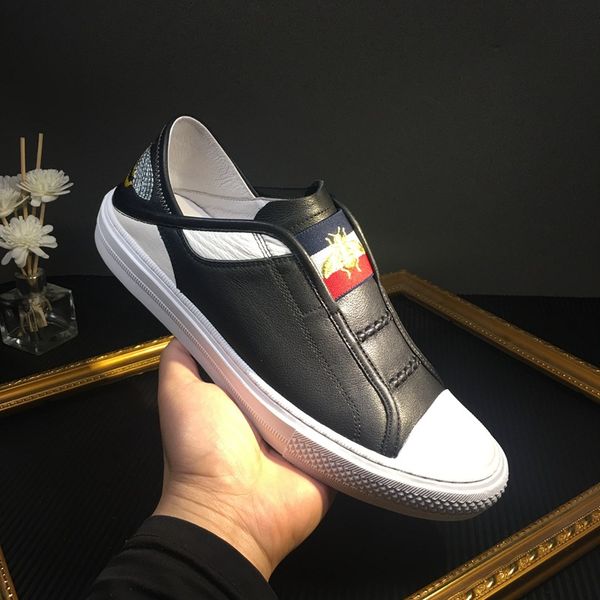 men's dress velvet cotton shoes casual cowhide martin boots mens leather soft soledthe first layer of high-end embroidery cowhide a24, Black
men's dress velvet cotton shoes casual cowhide martin boots mens leather soft soledthe first layer of high-end embroidery cowhide a24, Black