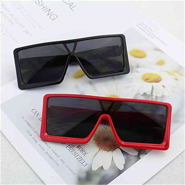 designer ray cycle luxurious sunglasses hip hop glasses new european and american box integrated trend hip hop show large frame personalized, White;black
designer ray cycle luxurious sunglasses hip hop glasses new european and american box integrated trend hip hop show large frame personalized, White;black