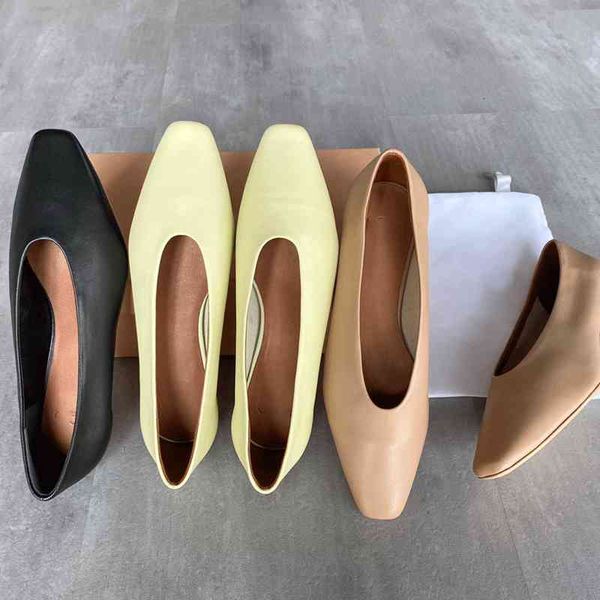 sandals minimalist aesthetics cold and fresh sheepskin soft grandma shoes square head elegant wooden heels wear high outside, Black
sandals minimalist aesthetics cold and fresh sheepskin soft grandma shoes square head elegant wooden heels wear high outside, Black