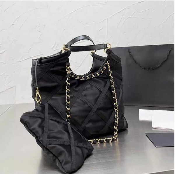 fashion women luxury shoulder composite bags designer canvas genuine leather black crossbody bags silver chains high capacity patchwork clas
fashion women luxury shoulder composite bags designer canvas genuine leather black crossbody bags silver chains high capacity patchwork clas