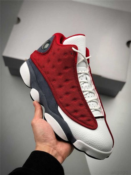 2022 authentic 13 red flint basketball shoes men gym-red grey white black navy university blue real carbon fiber 3m reflective with original
2022 authentic 13 red flint basketball shoes men gym-red grey white black navy university blue real carbon fiber 3m reflective with original